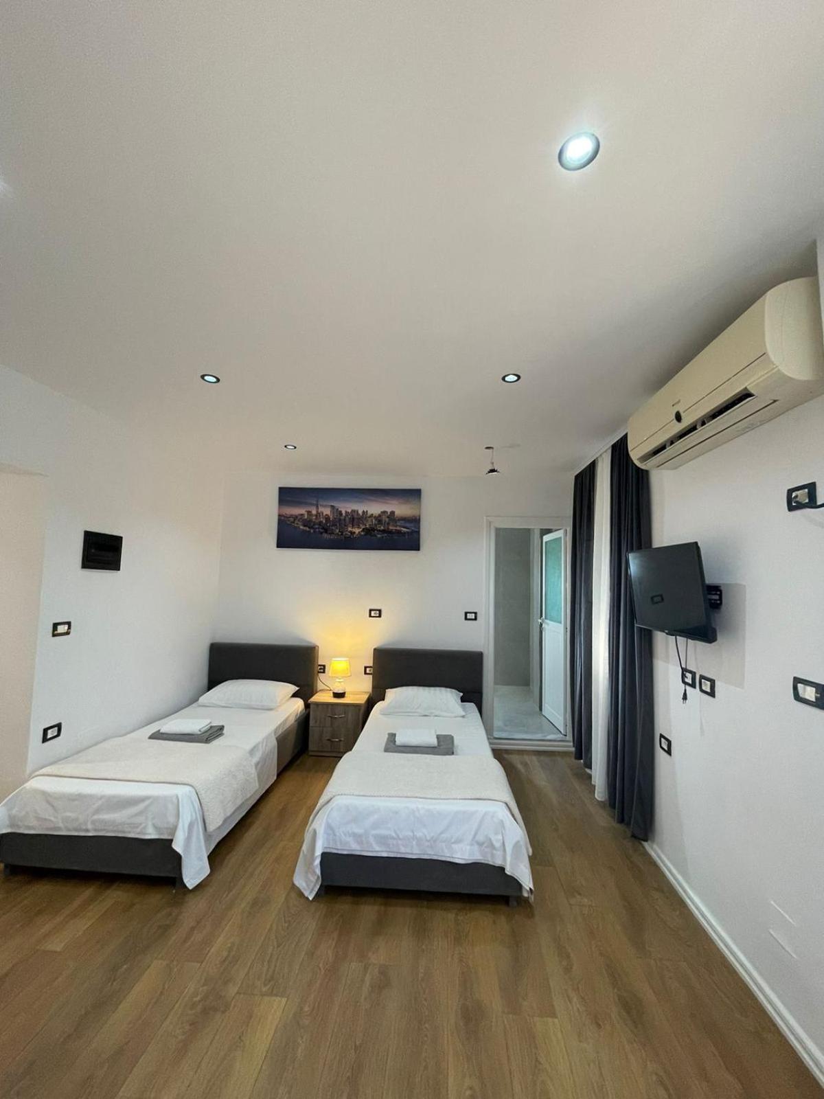 House Pollo Hotel Ksamil Ngoại thất bức ảnh