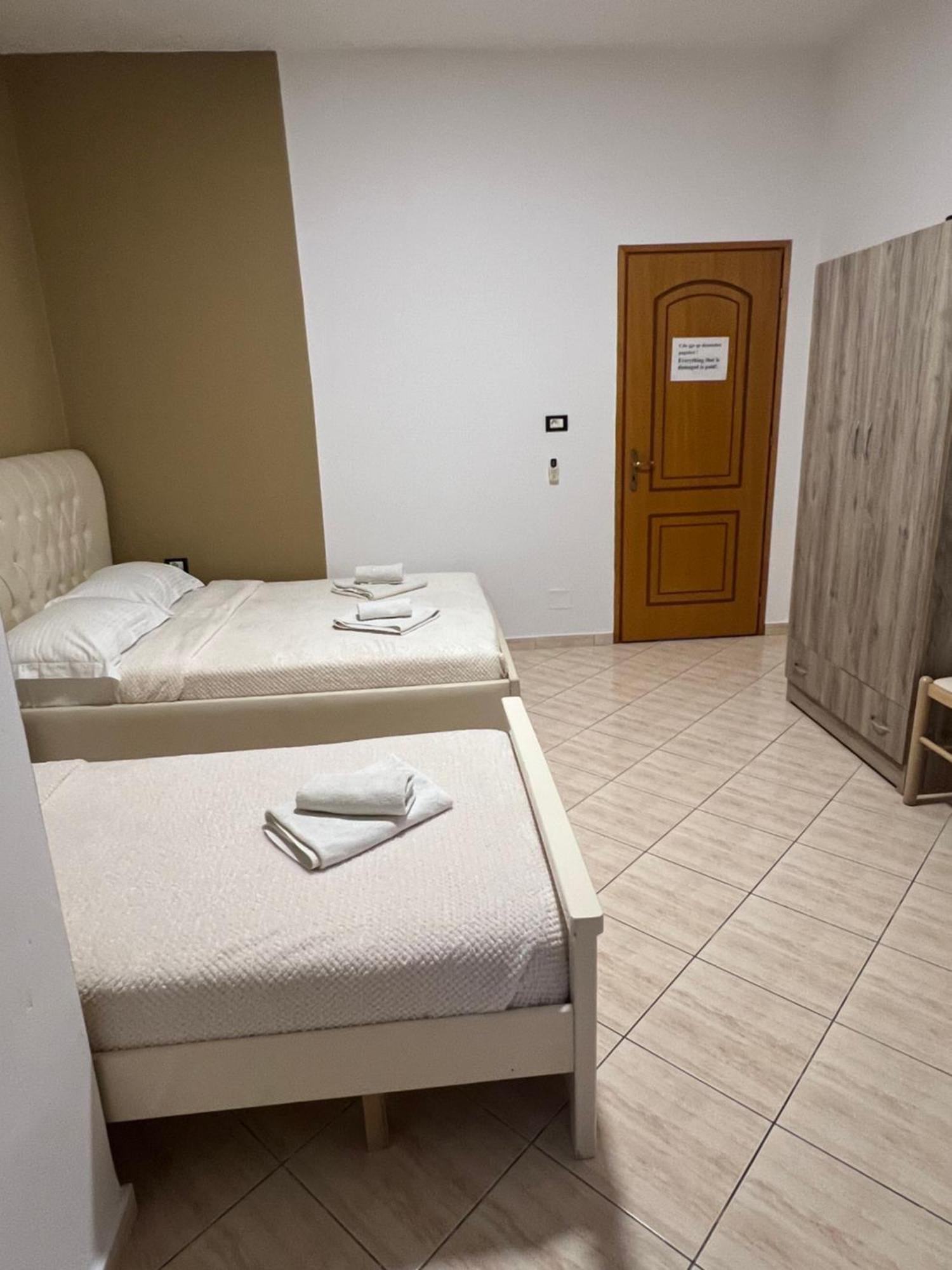 House Pollo Hotel Ksamil Ngoại thất bức ảnh